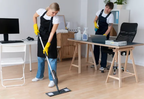 Nettoyage de bureau professionnel à Lhomme